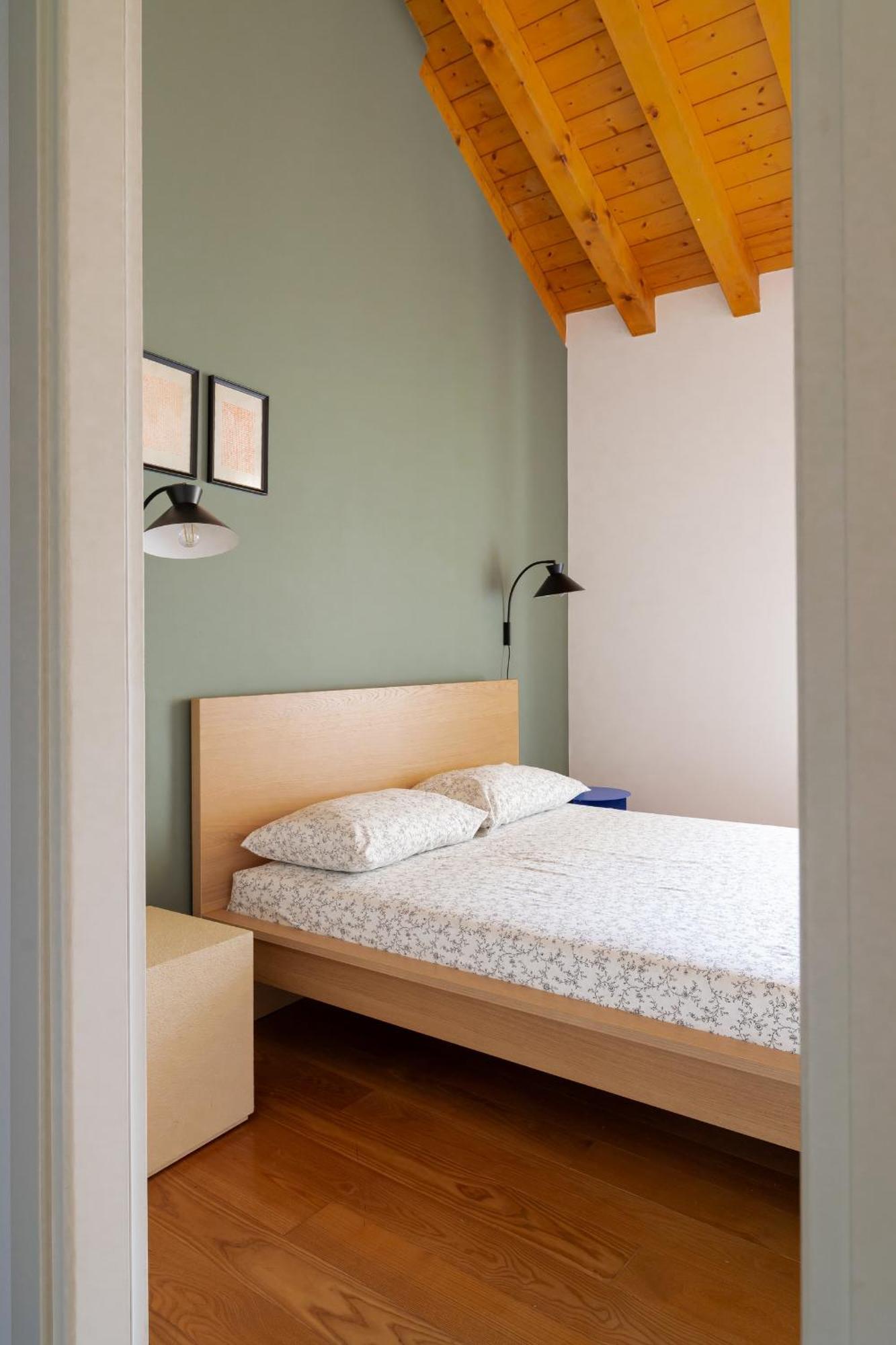 Double Private Parking, 2 Bedrooms & 2 Bathrooms - Elegant Apartment In Old Town ウーディネ エクステリア 写真