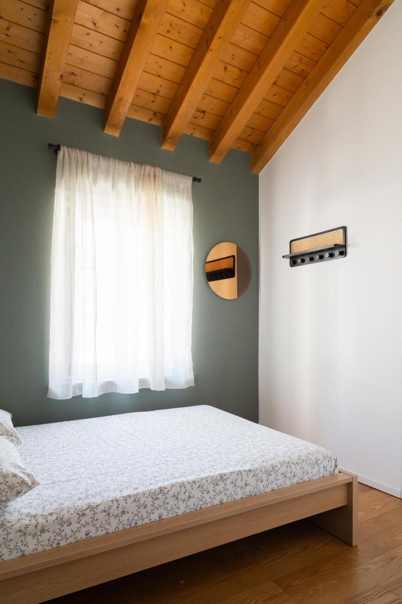 Double Private Parking, 2 Bedrooms & 2 Bathrooms - Elegant Apartment In Old Town ウーディネ エクステリア 写真