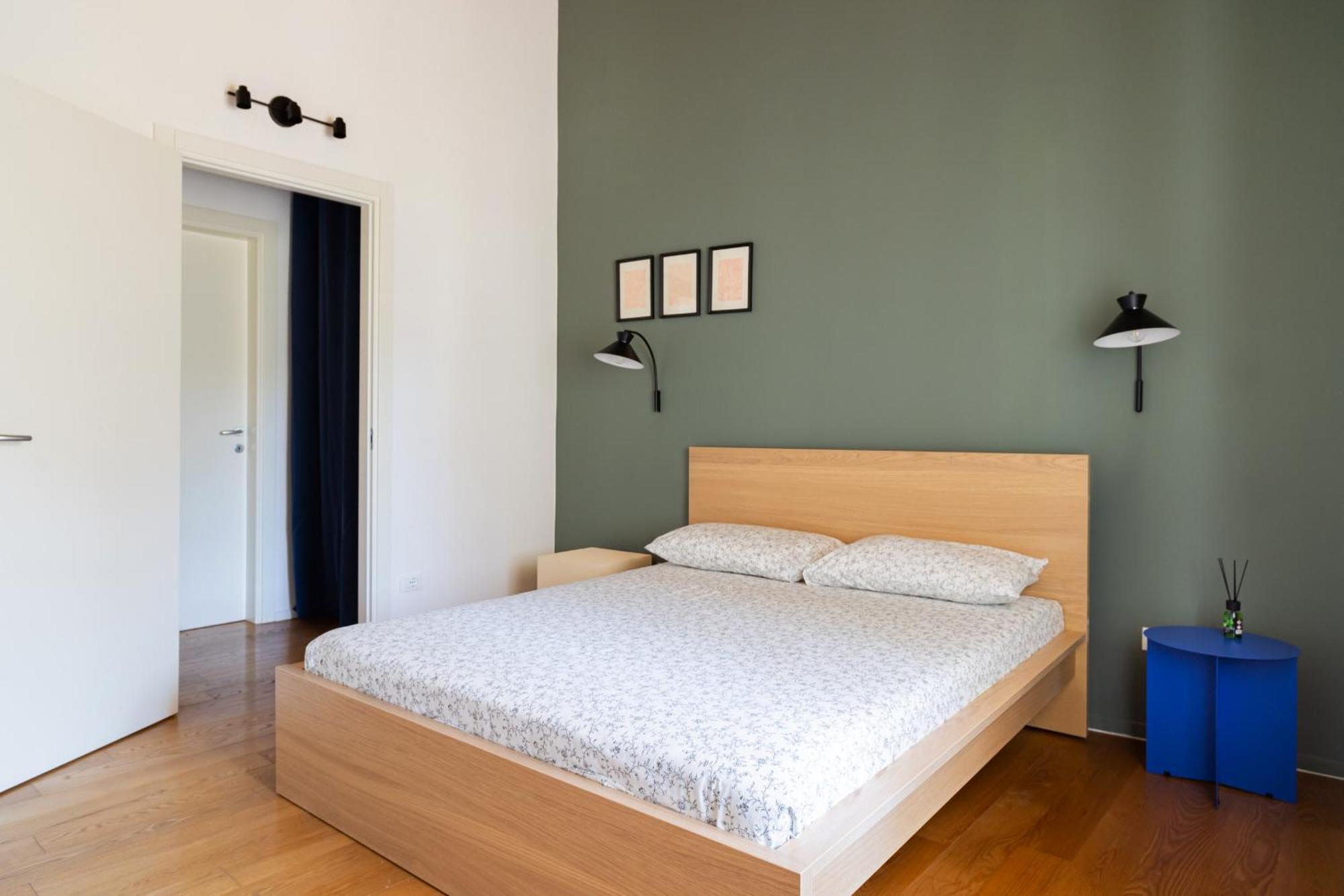 Double Private Parking, 2 Bedrooms & 2 Bathrooms - Elegant Apartment In Old Town ウーディネ エクステリア 写真